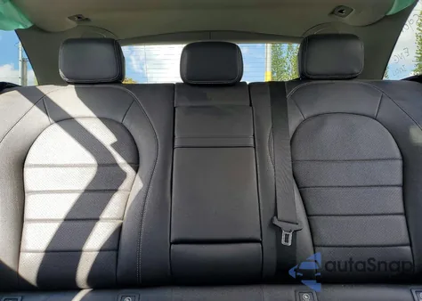 2020 Mercedes-Benz Glc 300 from USA, damaged, VIN W1N0G8DB3LF794668